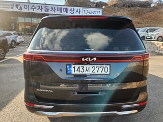 KIA CARNIVAL 2023