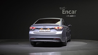 HYUNDAI LF SONATA HYBRID 2016