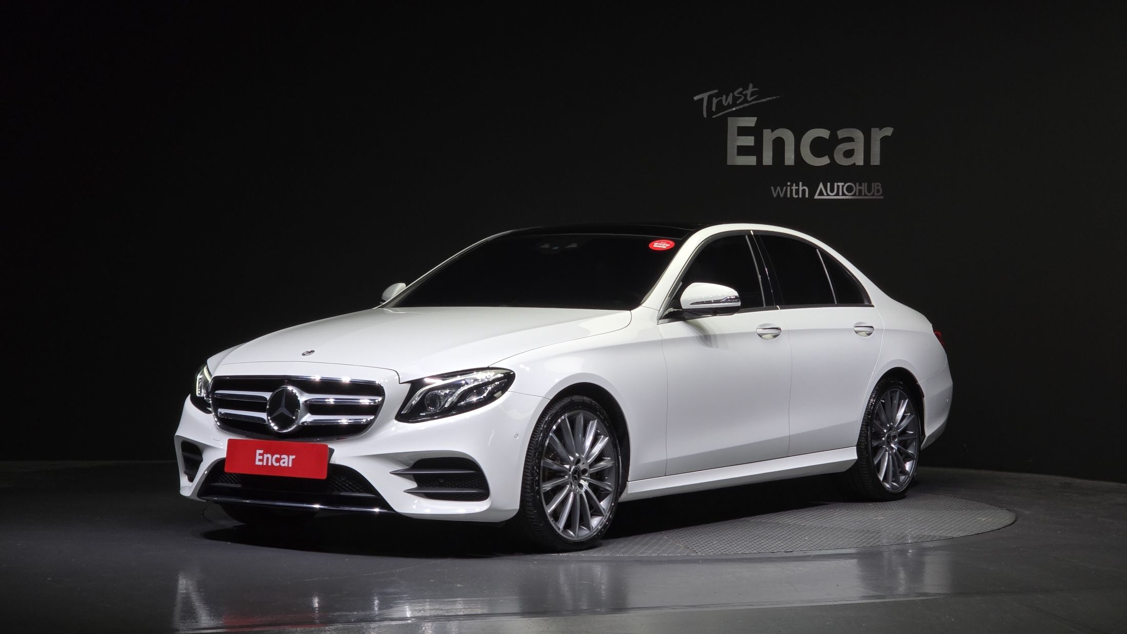 MERCEDES BENZ E-CLASS W213 2019