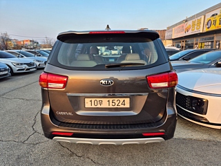 KIA CARNIVAL 2017