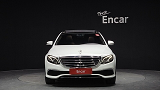 MERCEDES BENZ E-CLASS W213 2017