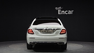 MERCEDES BENZ E-CLASS W213 2017