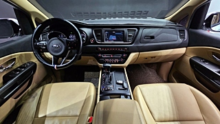 KIA CARNIVAL 2017