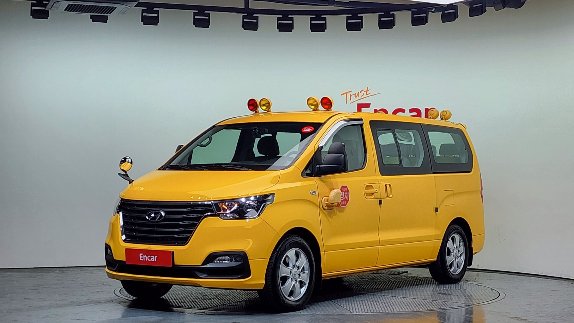 HYUNDAI STAREX GRAND