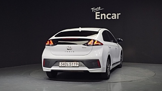 HYUNDAI IONIQ HYBRID 2019