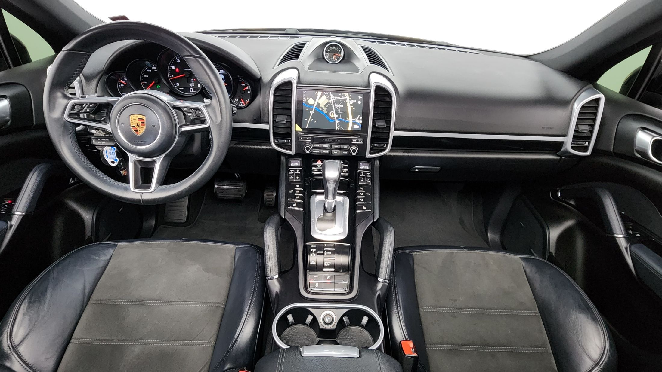 PORSCHE CAYENNE 2016