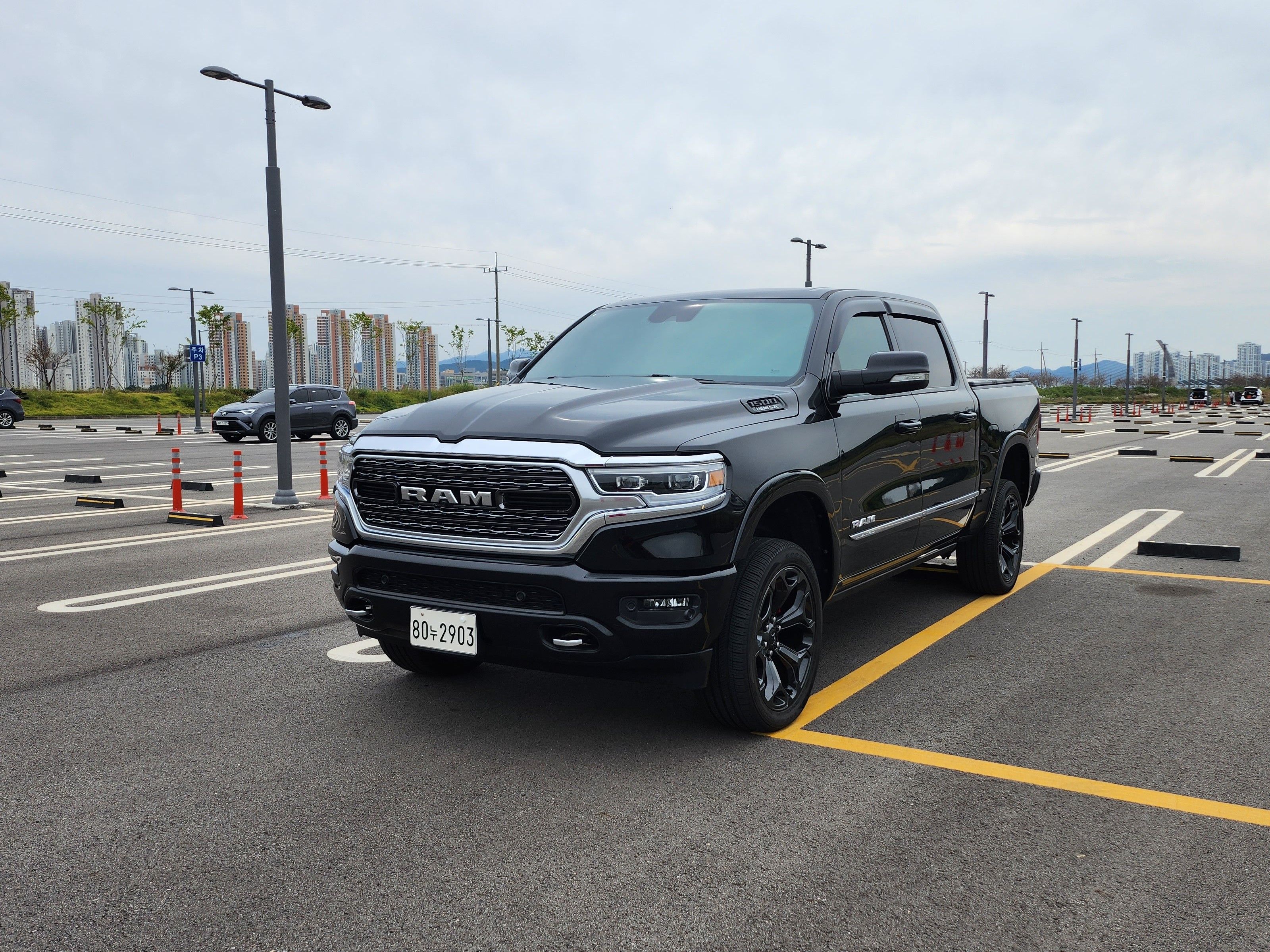 DODGE RAM PICK UP
