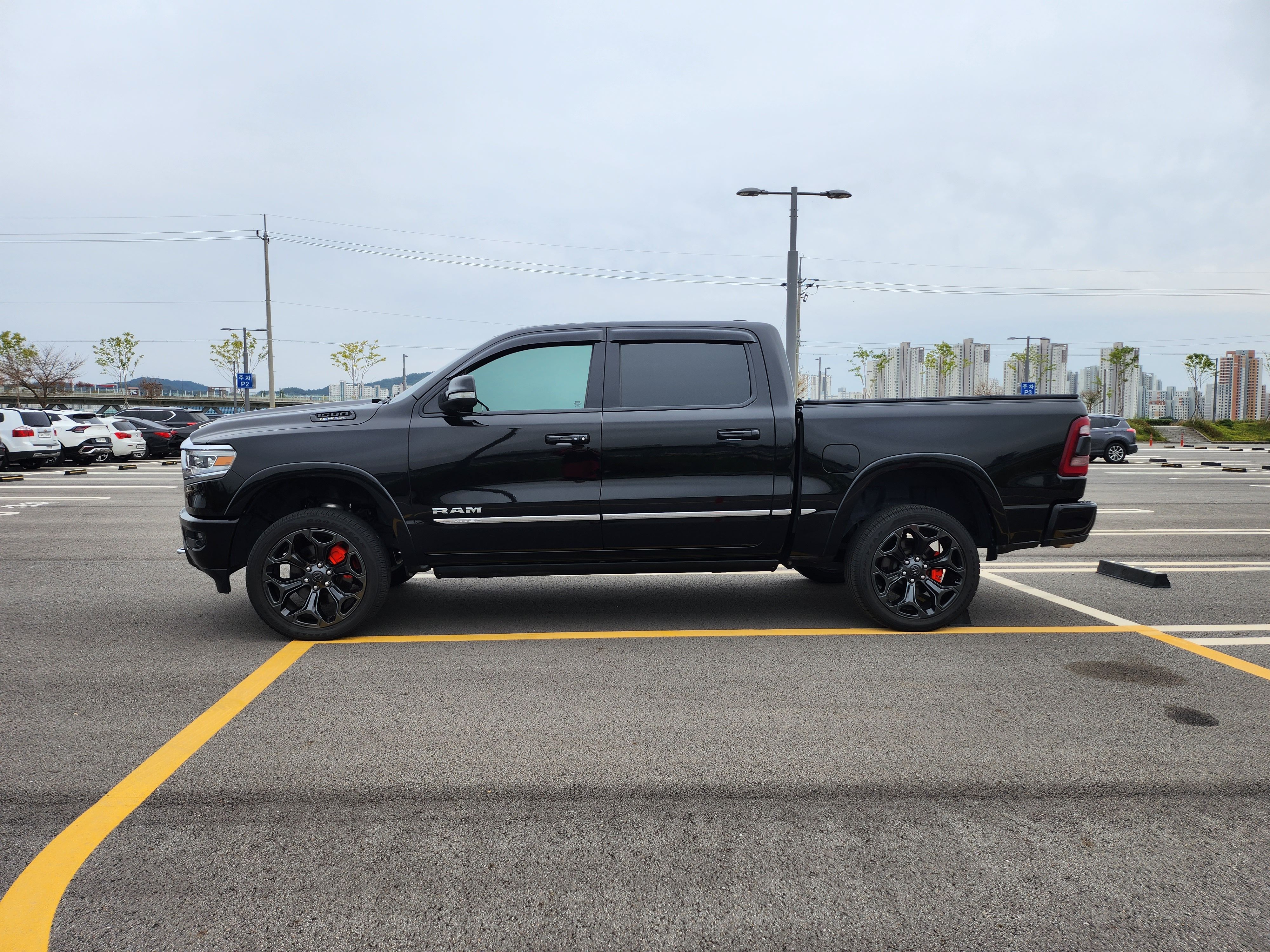 DODGE RAM PICK UP