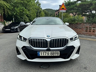 BMW 5-SERIES G60 2024
