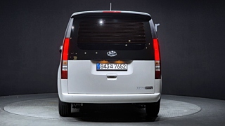 HYUNDAI STARIA 2023