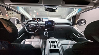 HYUNDAI STARIA 2023