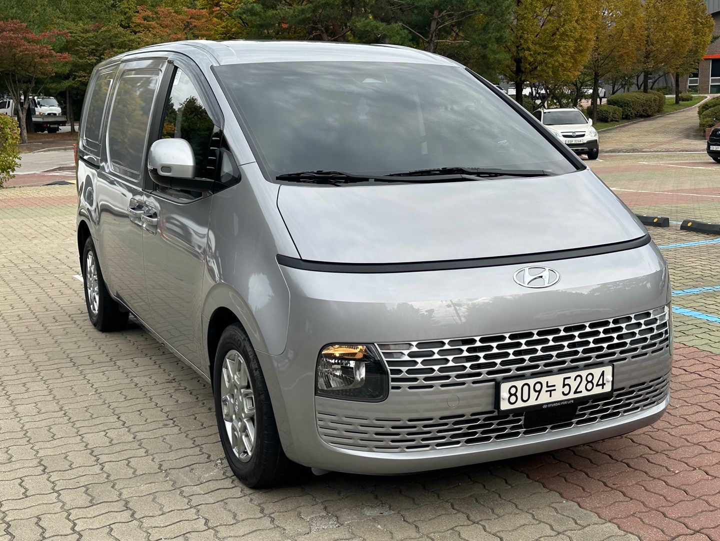 HYUNDAI STARIA 2023