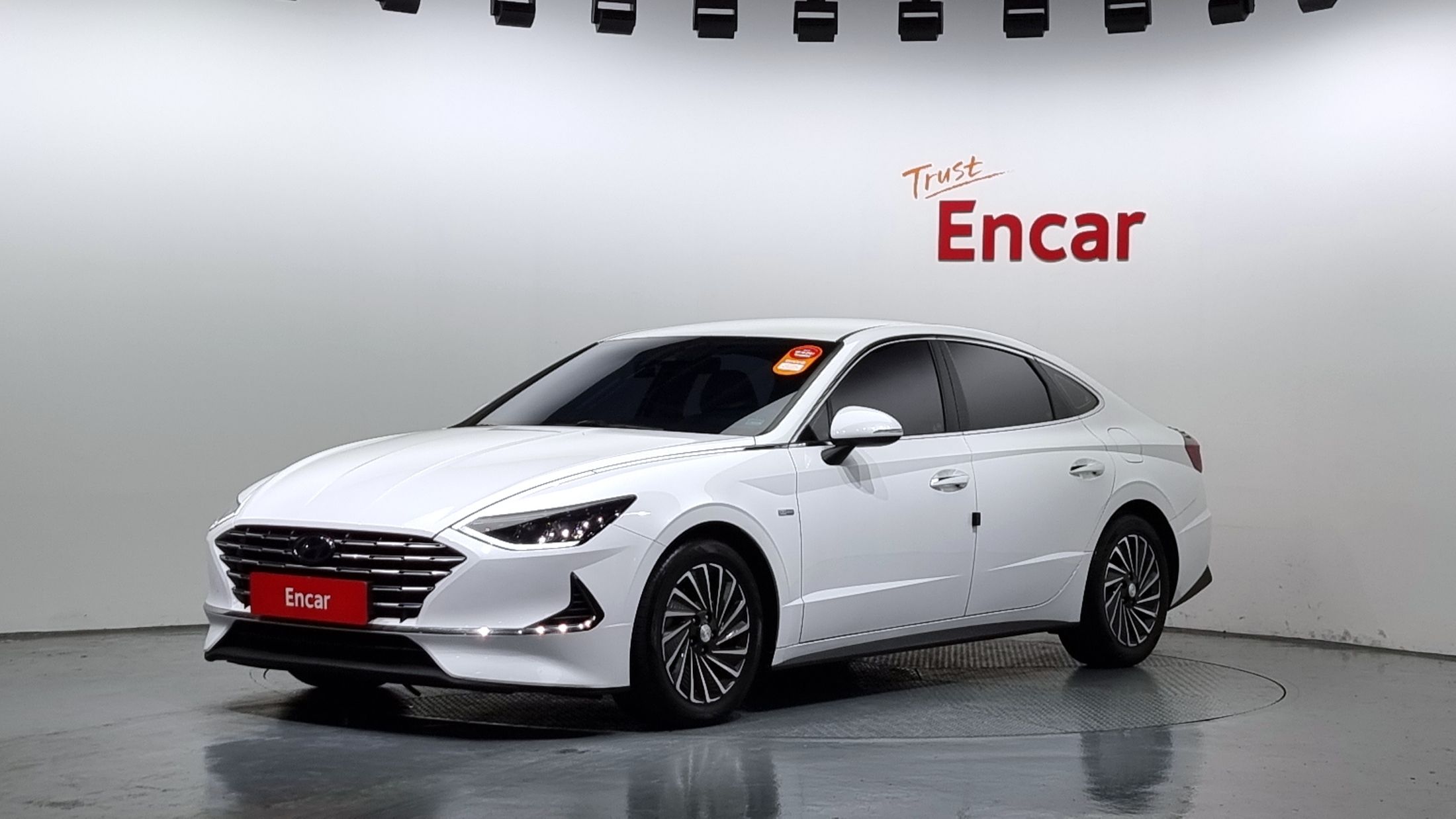 HYUNDAI SONATA HYBRID DN8