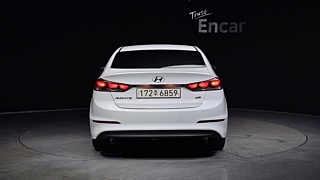 HYUNDAI AVANTE AD 2016