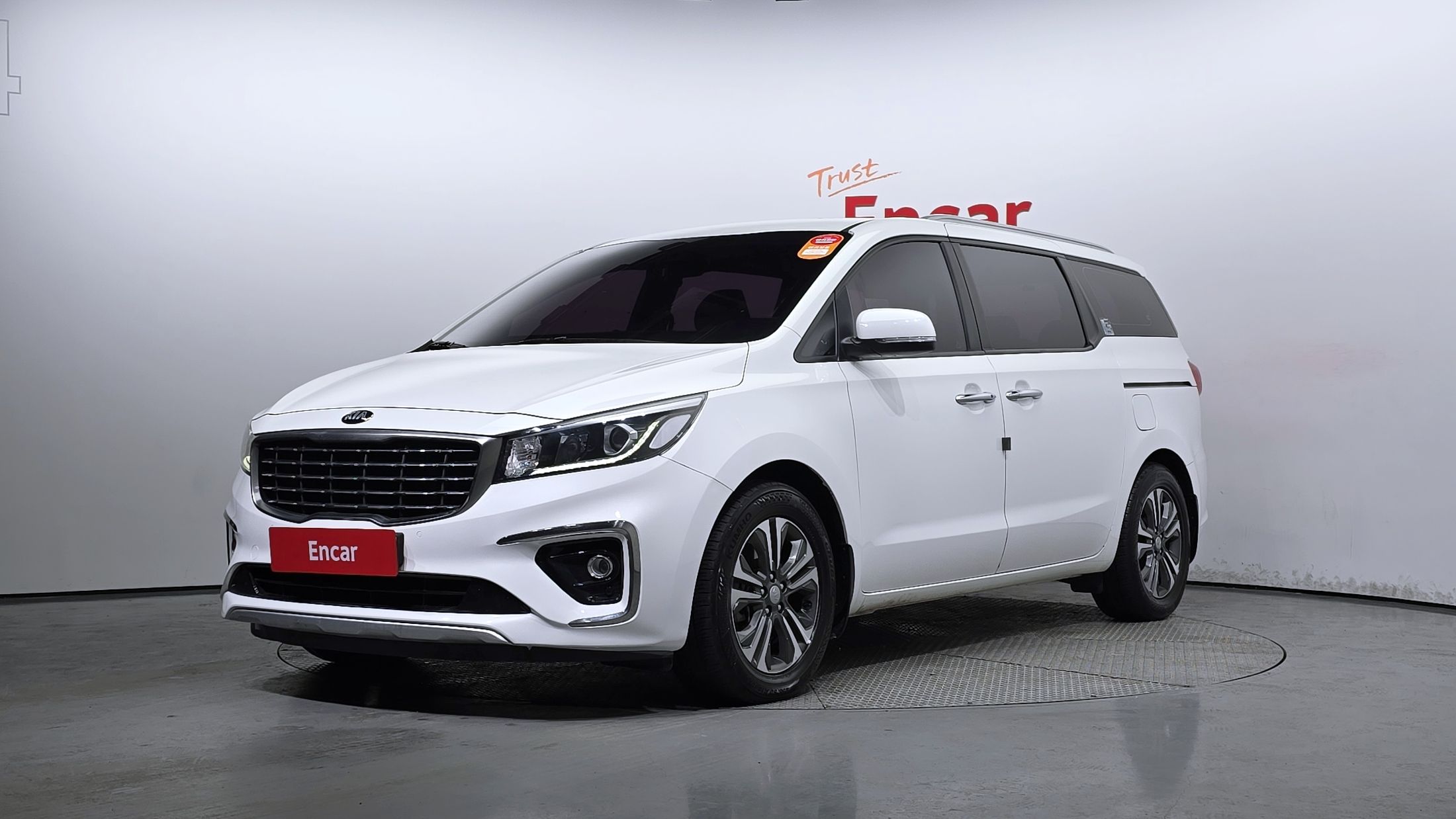 KIA CARNIVAL 2018