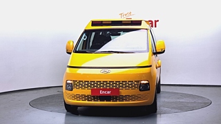 HYUNDAI STARIA 2023
