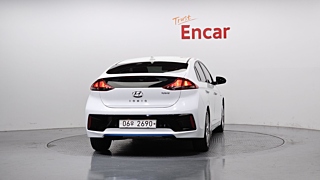HYUNDAI IONIQ HYBRID 2017