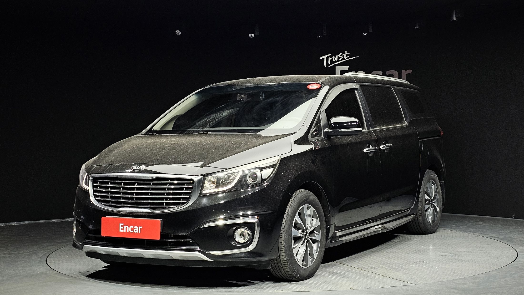 KIA CARNIVAL 2014