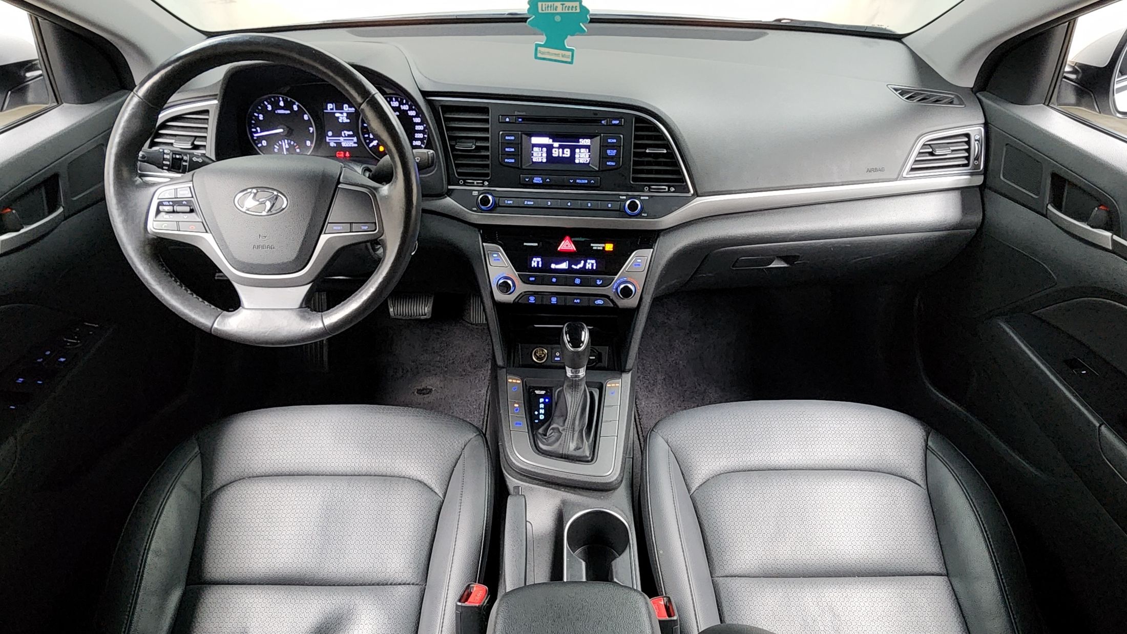 HYUNDAI AVANTE AD 2015