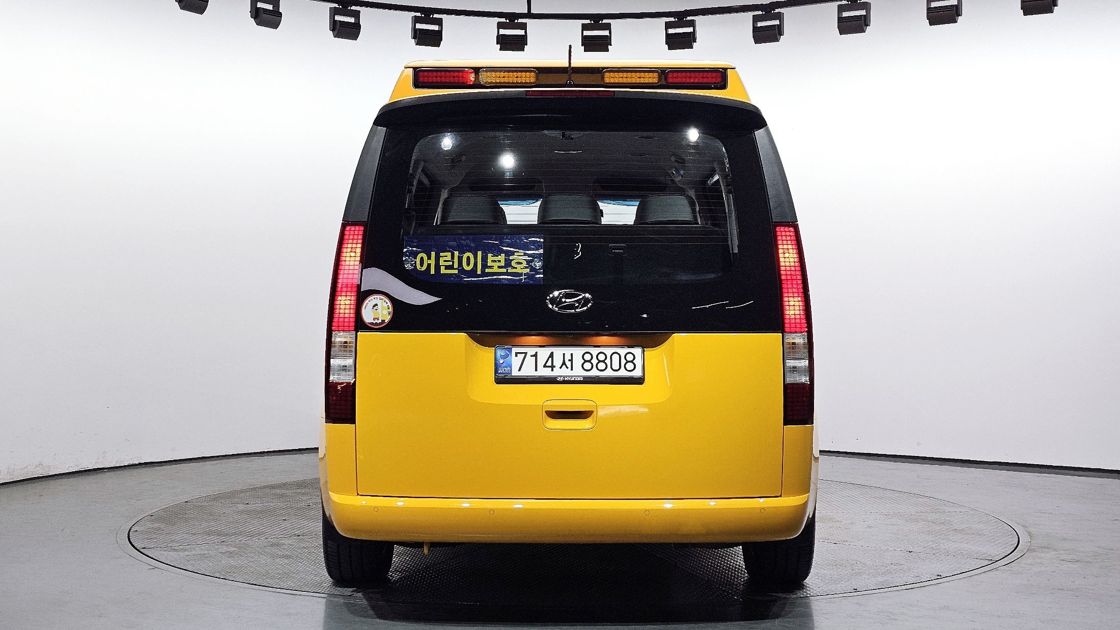 HYUNDAI STARIA 2022