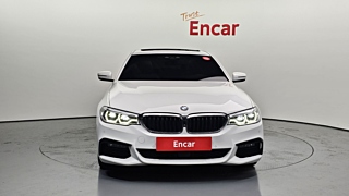 BMW 5-SERIES G30 2019