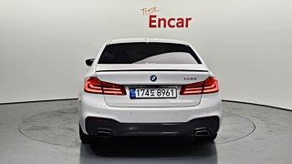 BMW 5-SERIES G30 2019