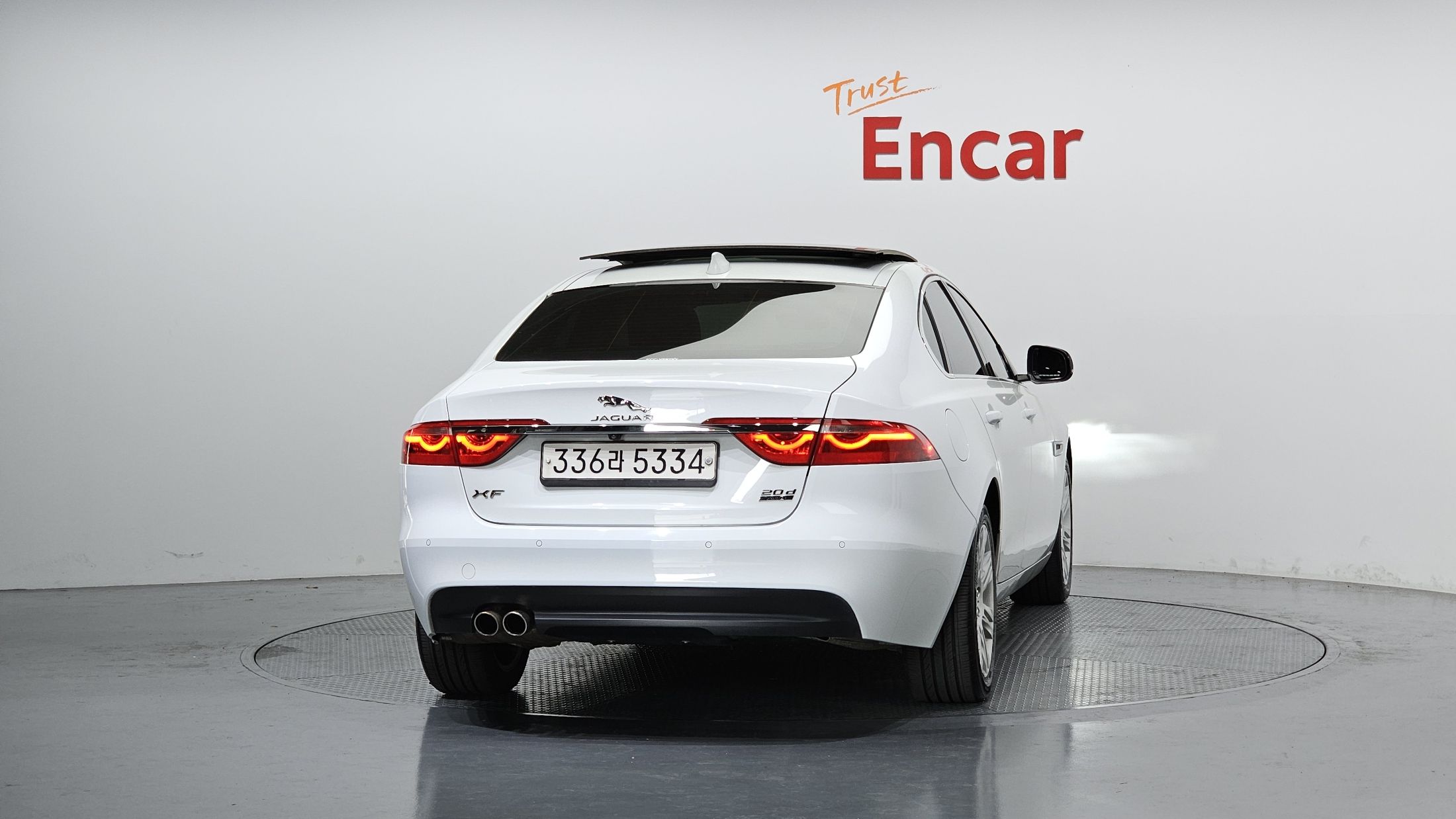 JAGUAR XF X260