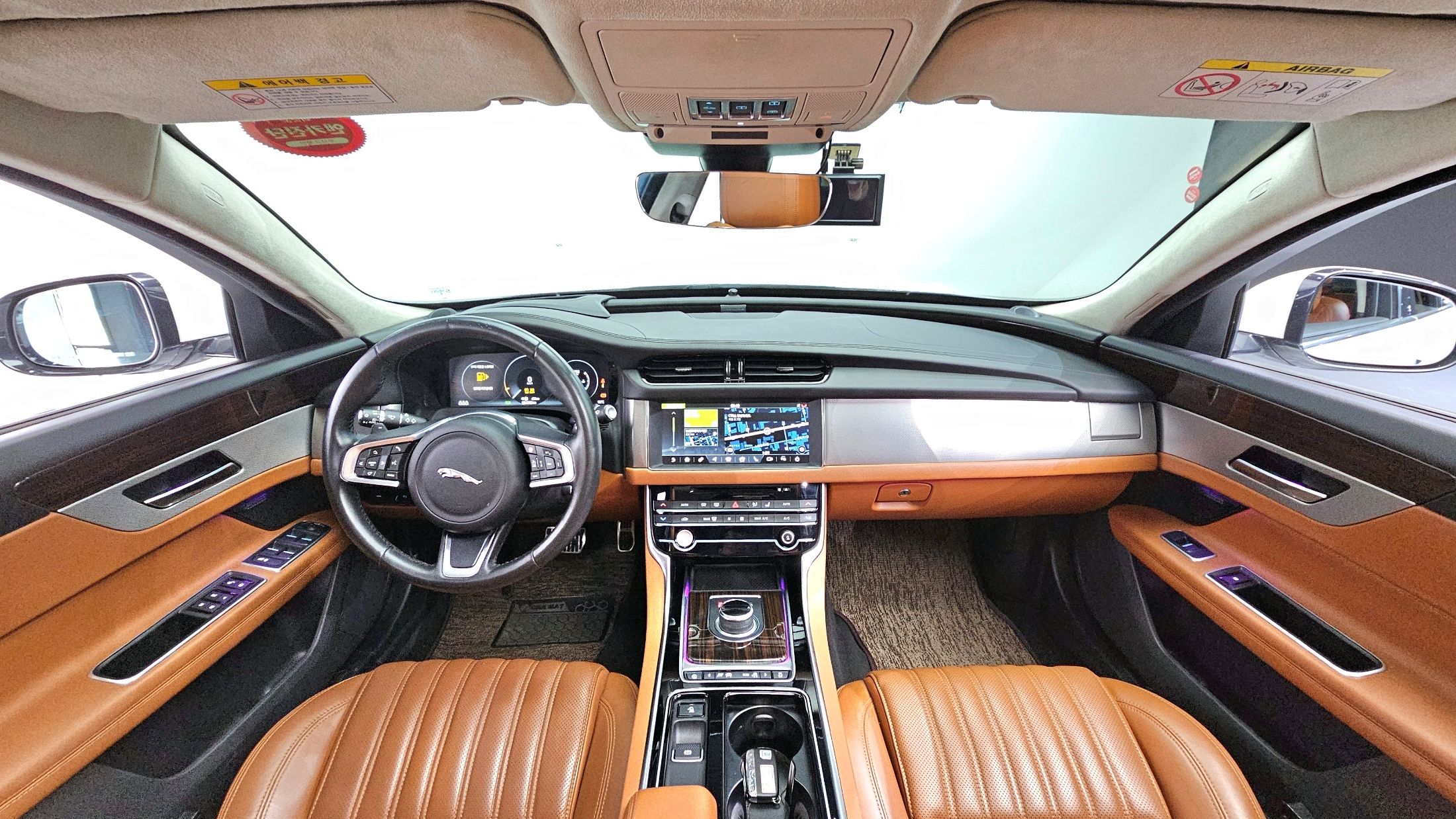 JAGUAR XF X260