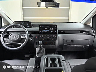 HYUNDAI STARIA 2024