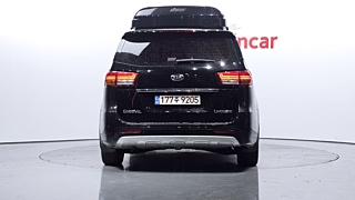 KIA CARNIVAL 2017