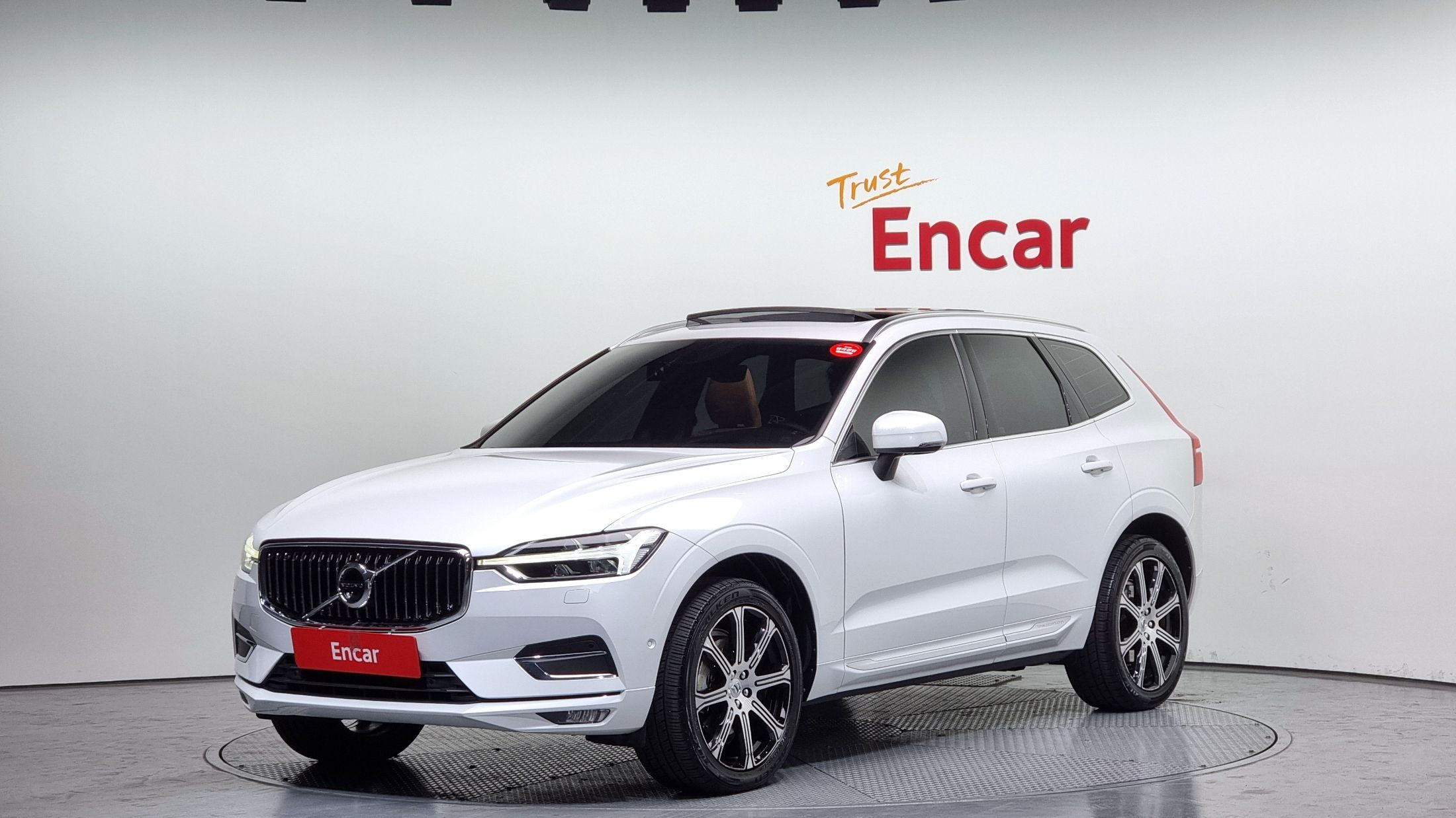 VOLVO XC60 2019