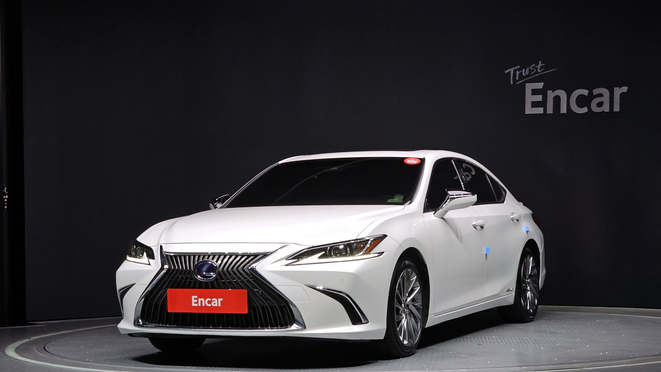 LEXUS ES300H 2020