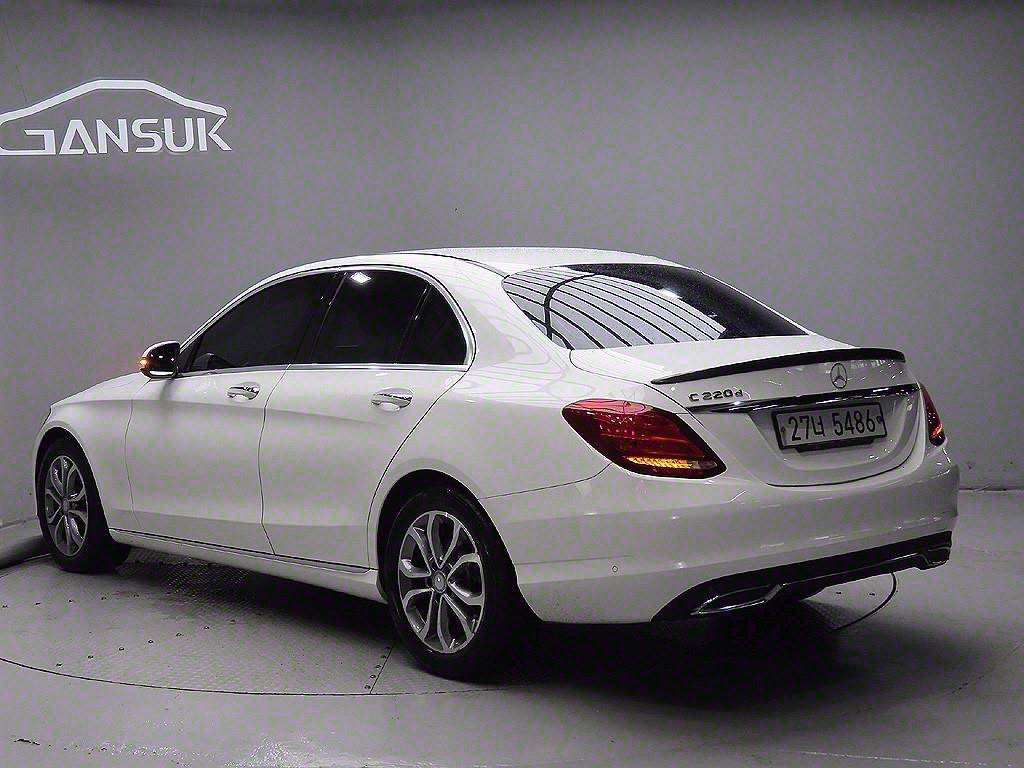 MERCEDES BENZ C-CLASS W205 2017