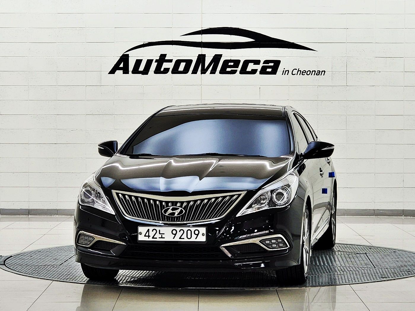 HYUNDAI GRANDEUR HG 2015