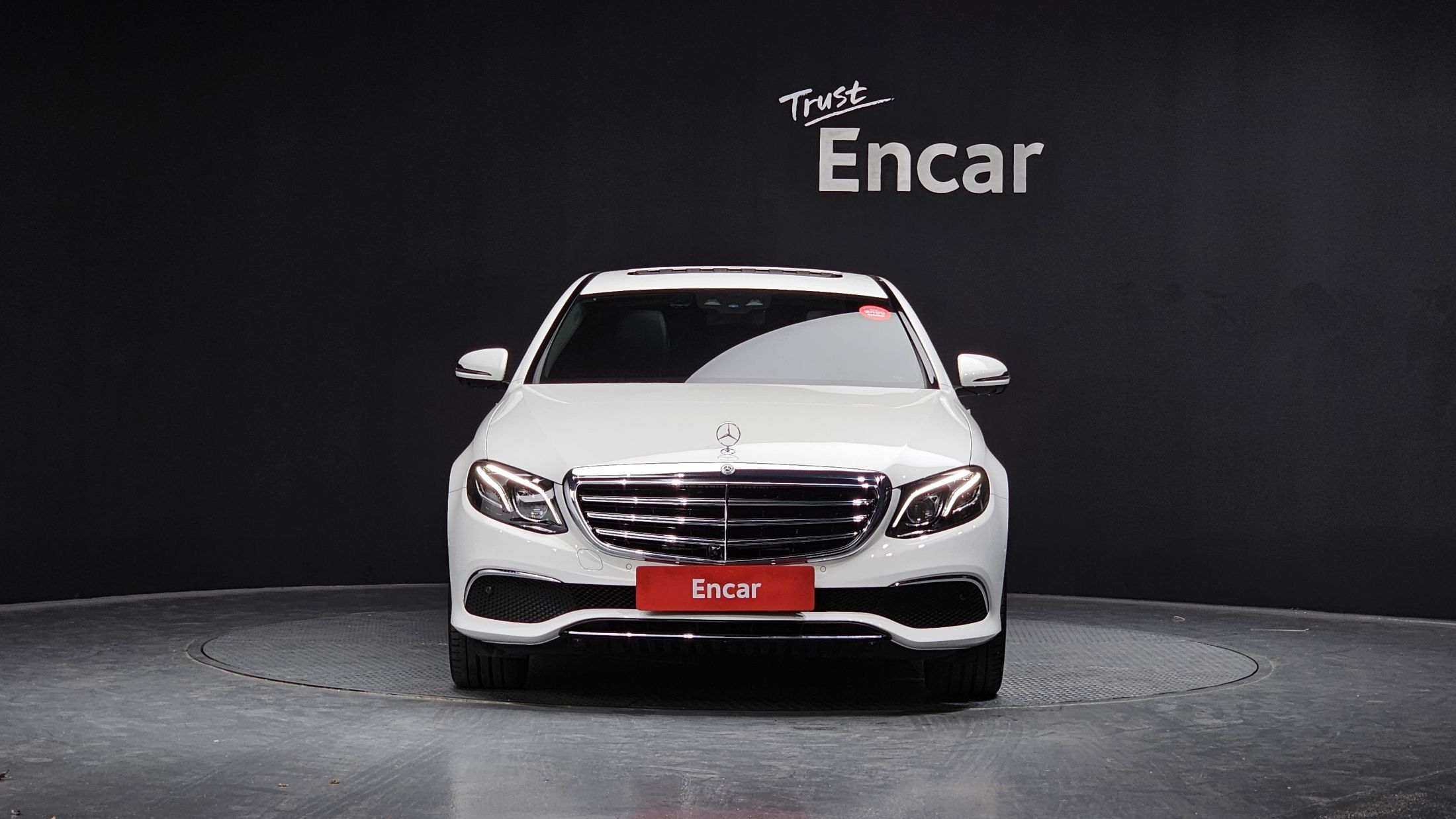 MERCEDES BENZ E-CLASS W213 2019