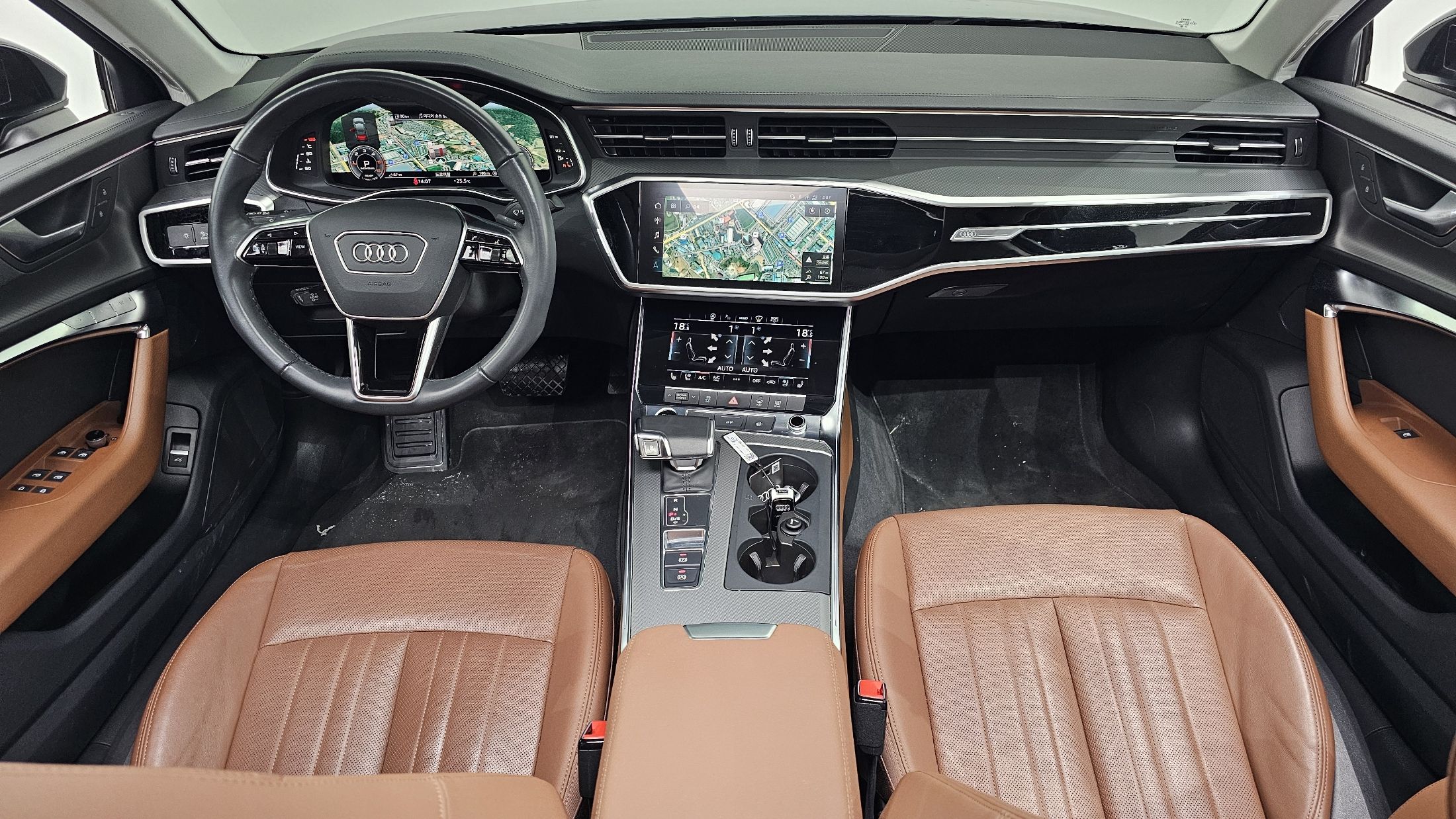 AUDI A6 C8
