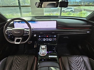GENESIS G80 RG3 2024