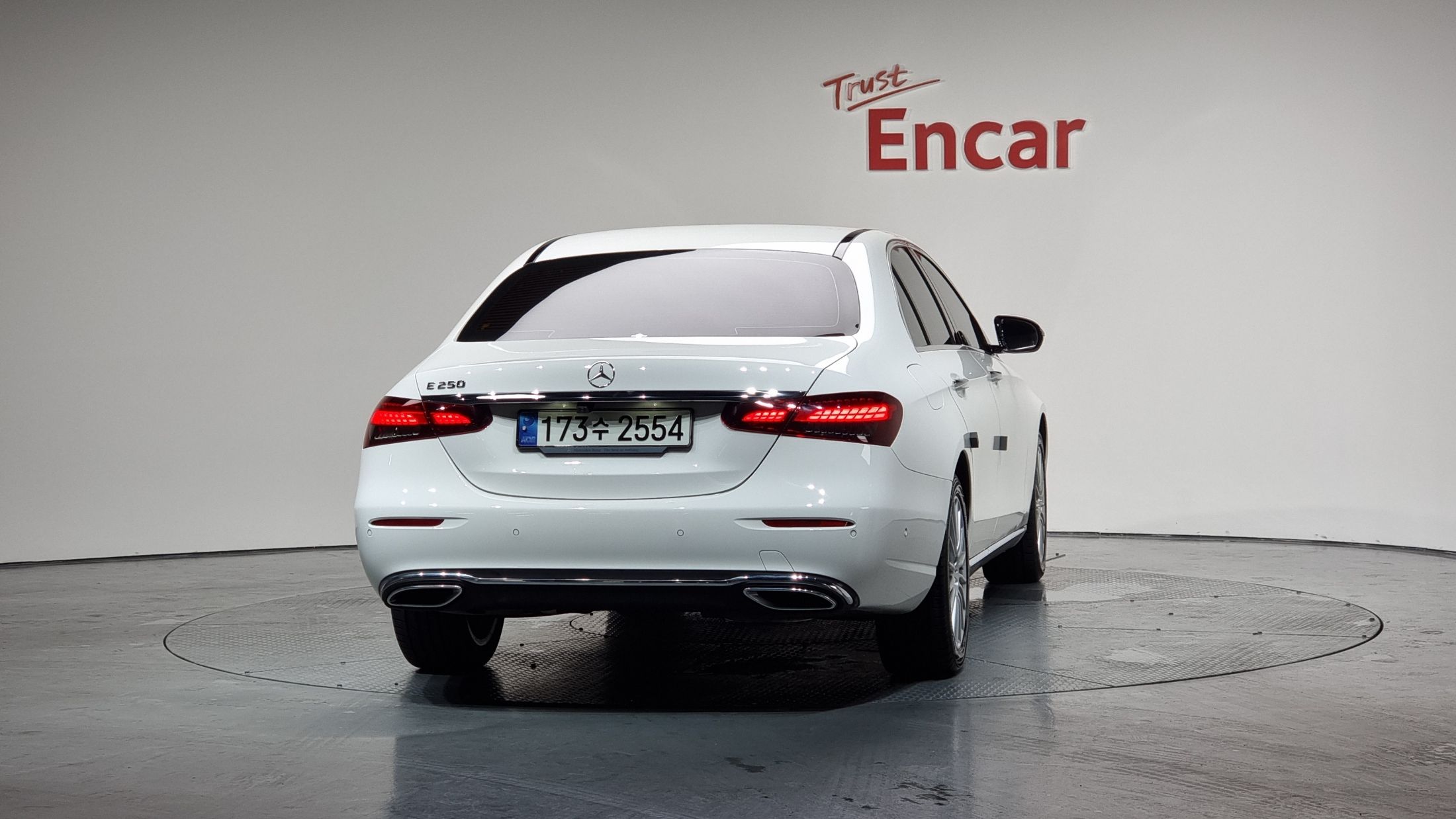 MERCEDES BENZ E-CLASS W213 2021