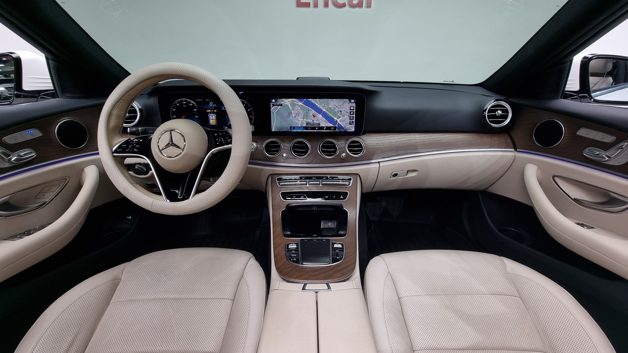 MERCEDES BENZ E-CLASS W213 2021