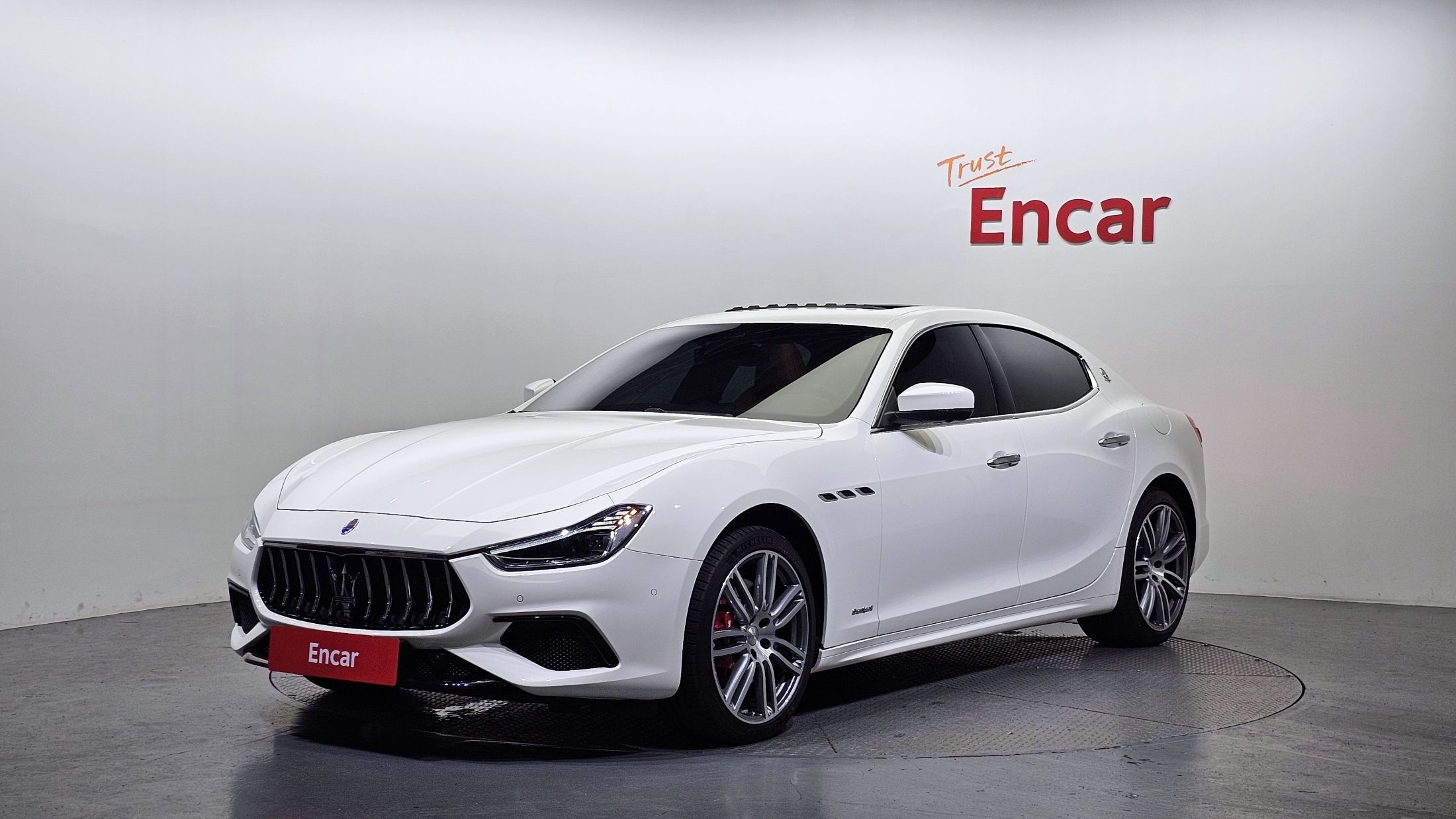 MASERATI GHIBLI