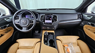 VOLVO XC90 2023