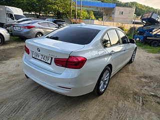 BMW 3-SERIES F30 2017
