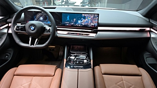 BMW 5-SERIES G60 2024