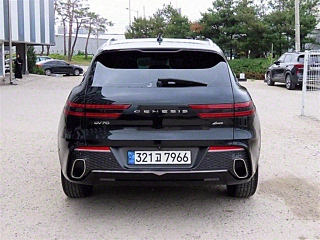 GENESIS GV70 2021
