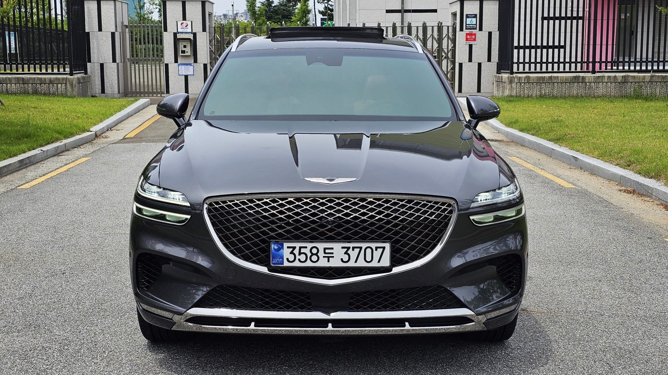 GENESIS GV70 2021