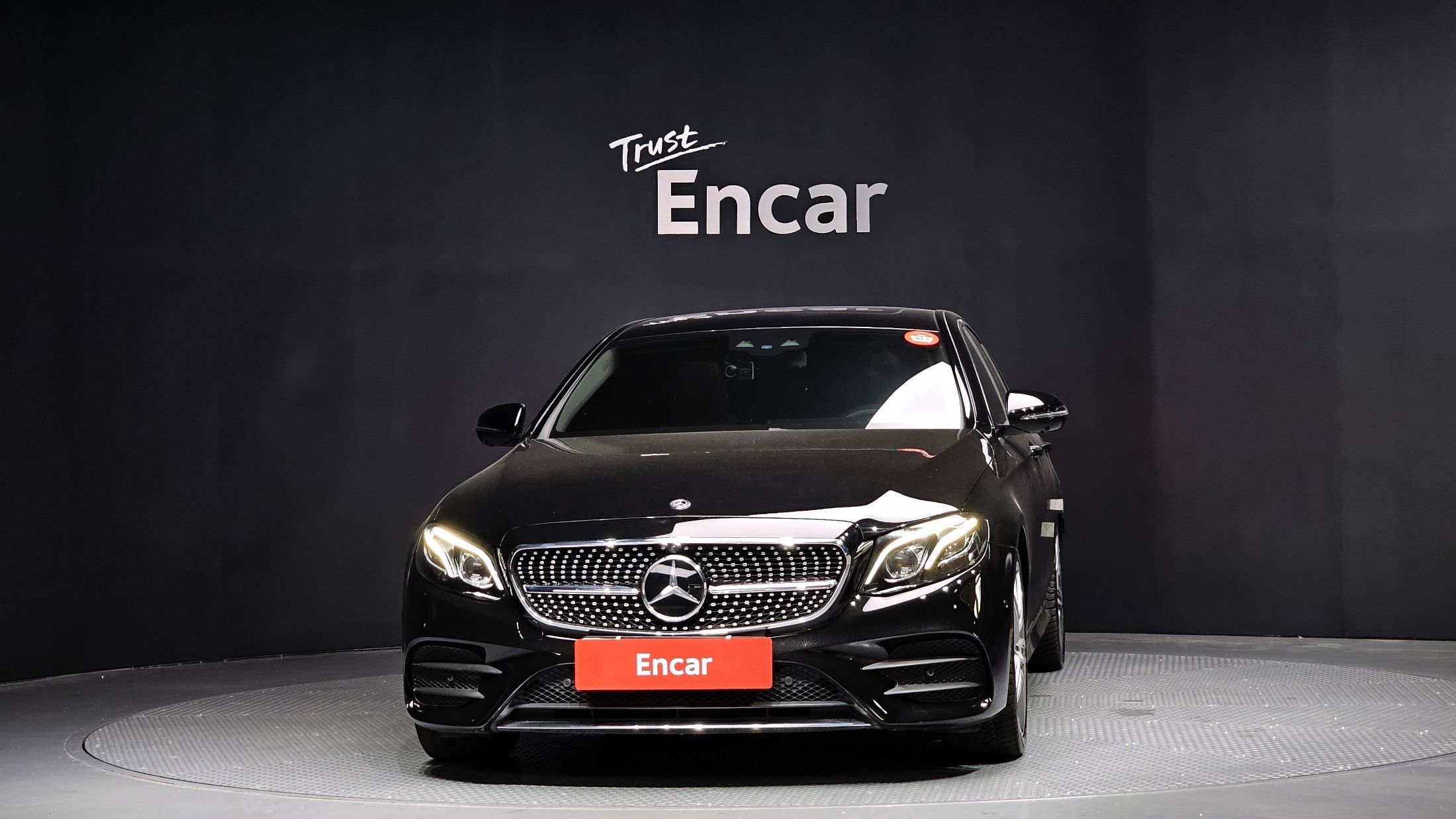 MERCEDES BENZ E-CLASS W213 2019