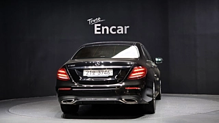 MERCEDES BENZ E-CLASS W213 2019