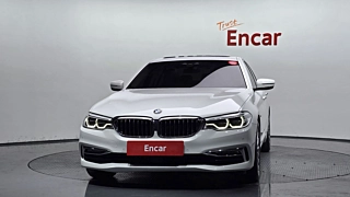 BMW 5-SERIES G30 2017
