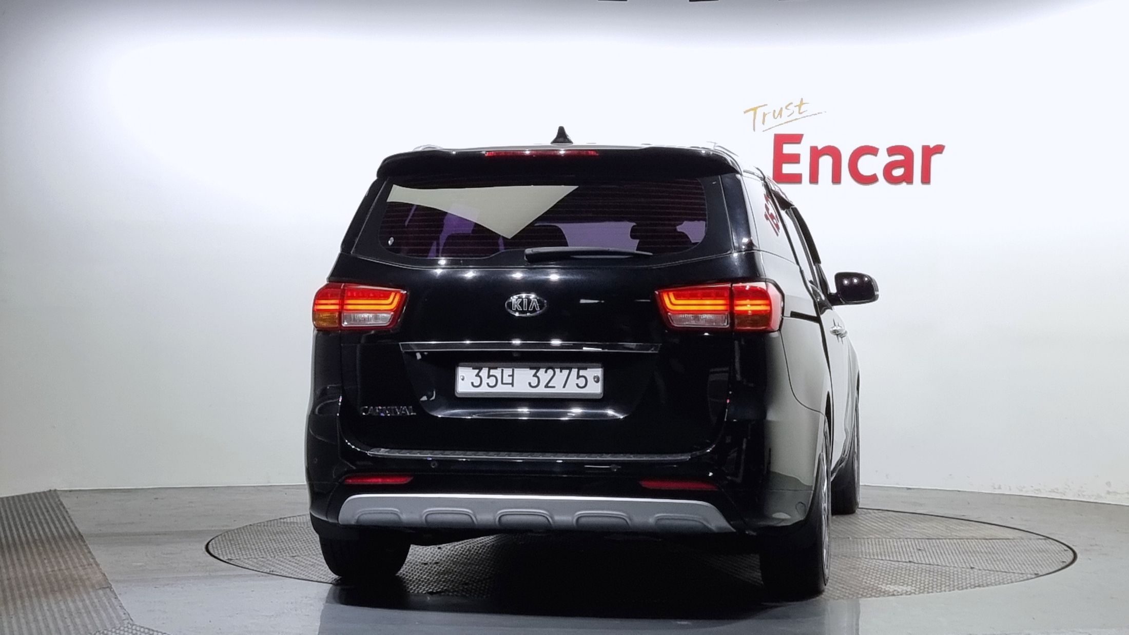 KIA CARNIVAL 2014