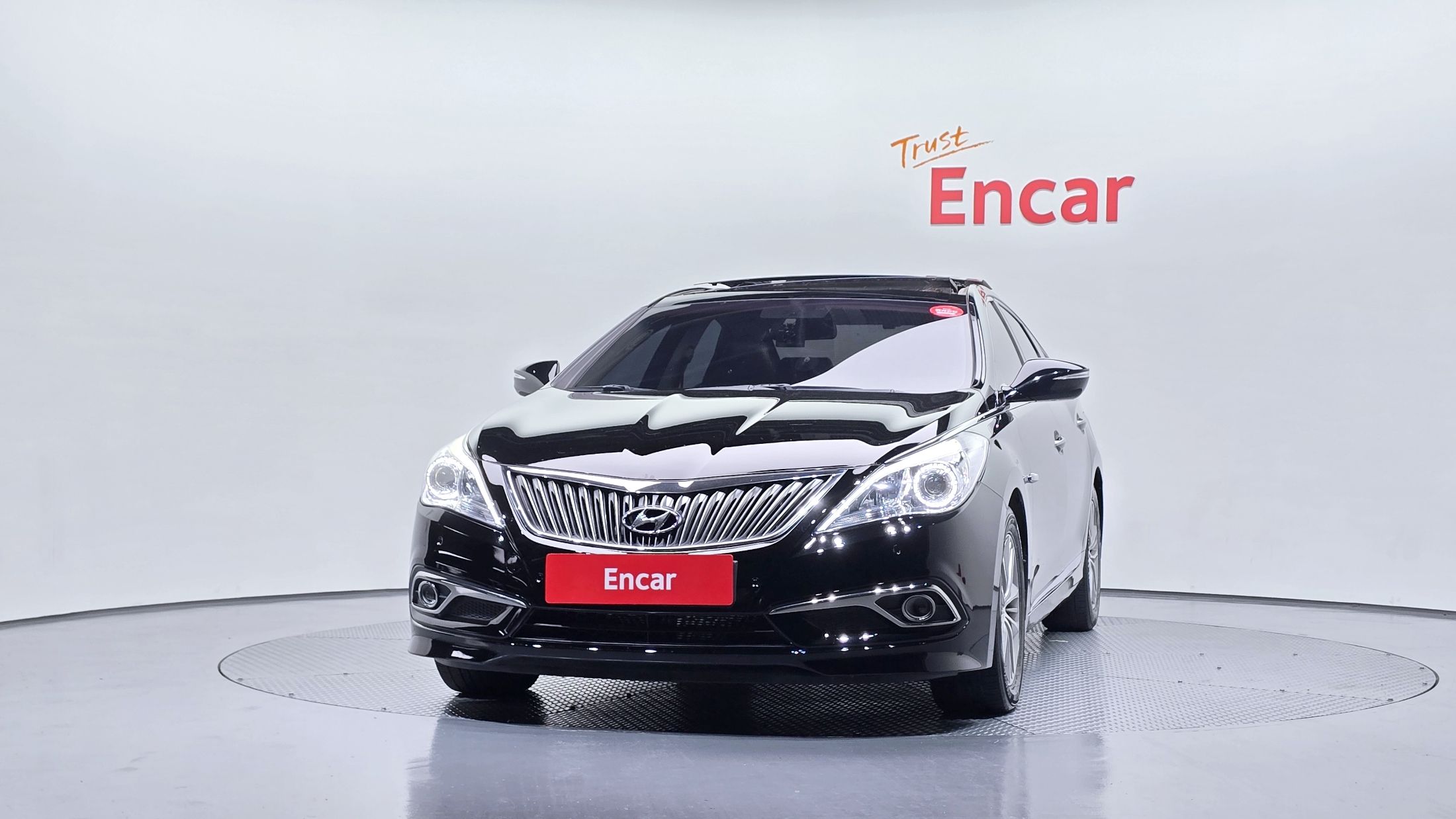 HYUNDAI GRANDEUR HG 2015